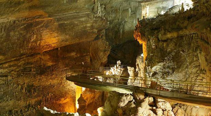 Jeita Grotto – The pearl of nature
